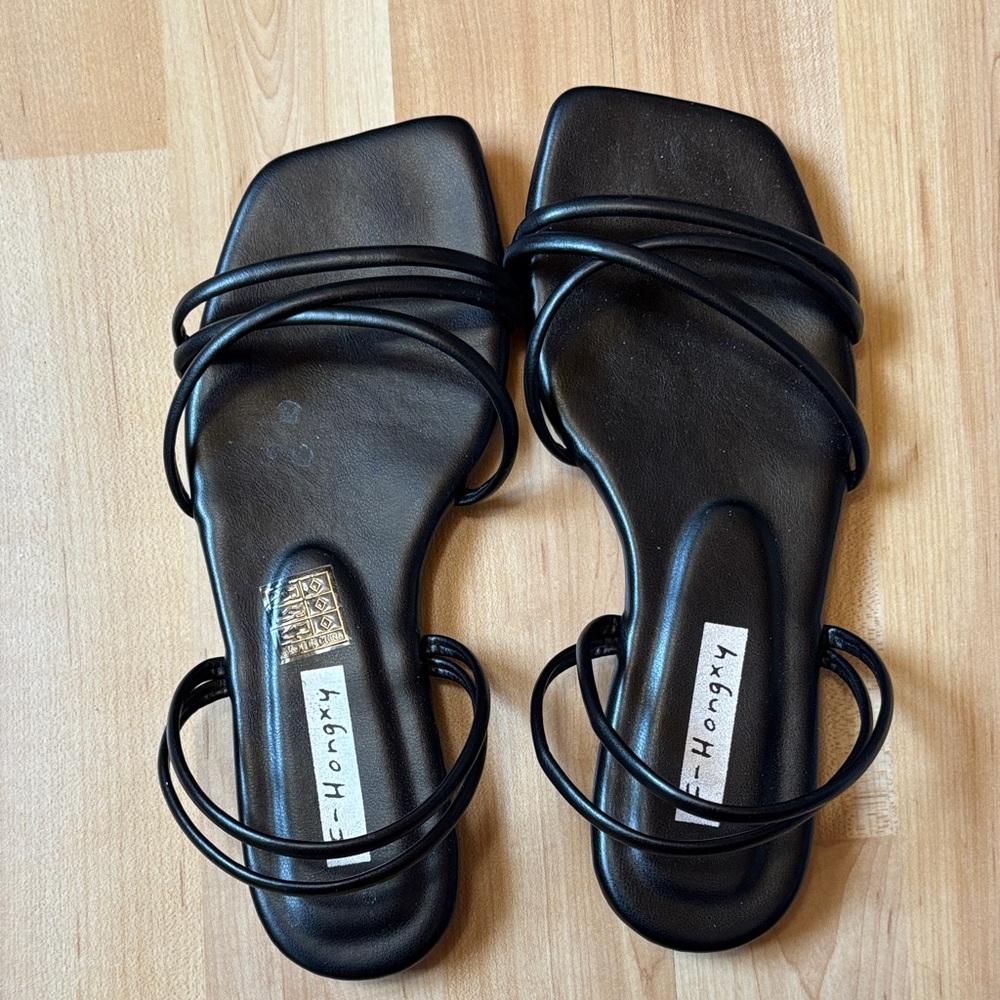 Minimalist Black Strappy Square-Toe Sandals